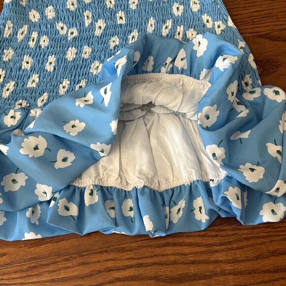 NWT LeLe  Floral Ruffle Mini Dress Blue Size Medium Sweetheart Neckline Smocked - Picture 13 of 16